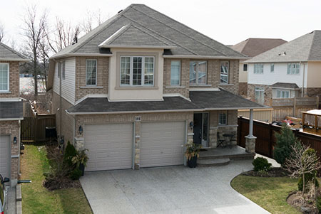 26 Templemead Dr $549,900