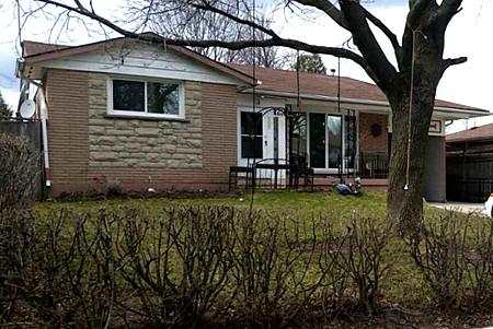 25 Graystone Dr $359,900