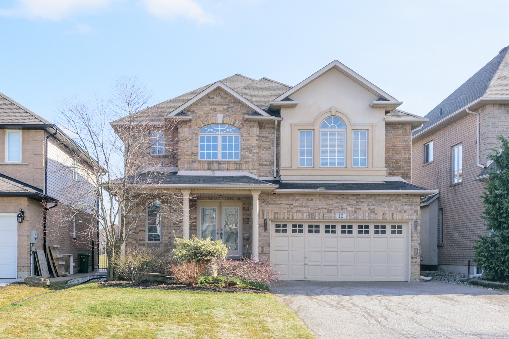 12 HOLKHAM Avenue