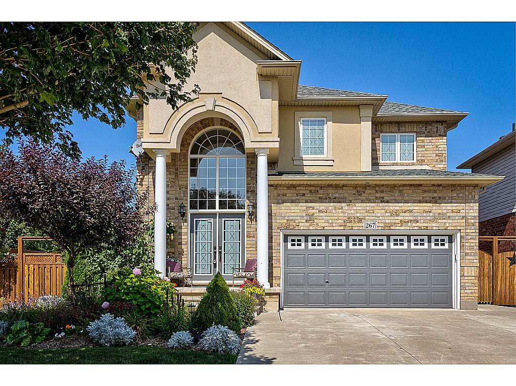 267 Cloverleaf Dr $829,444