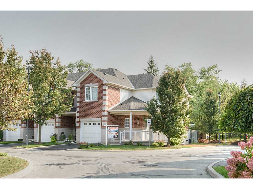 Unit# 13 – 81 VALRIDGE Drive