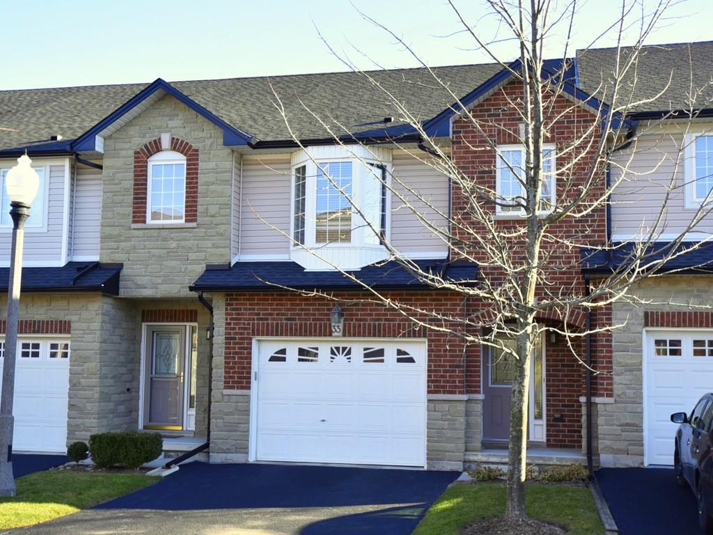 Unit 33 – 232 Stonehenge Drive, Ancaster