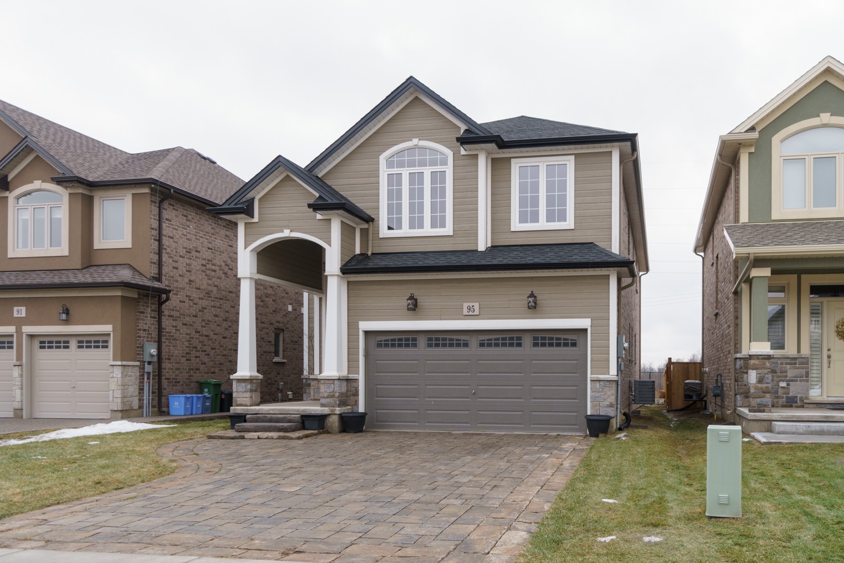 95 Greti Dr $769,900