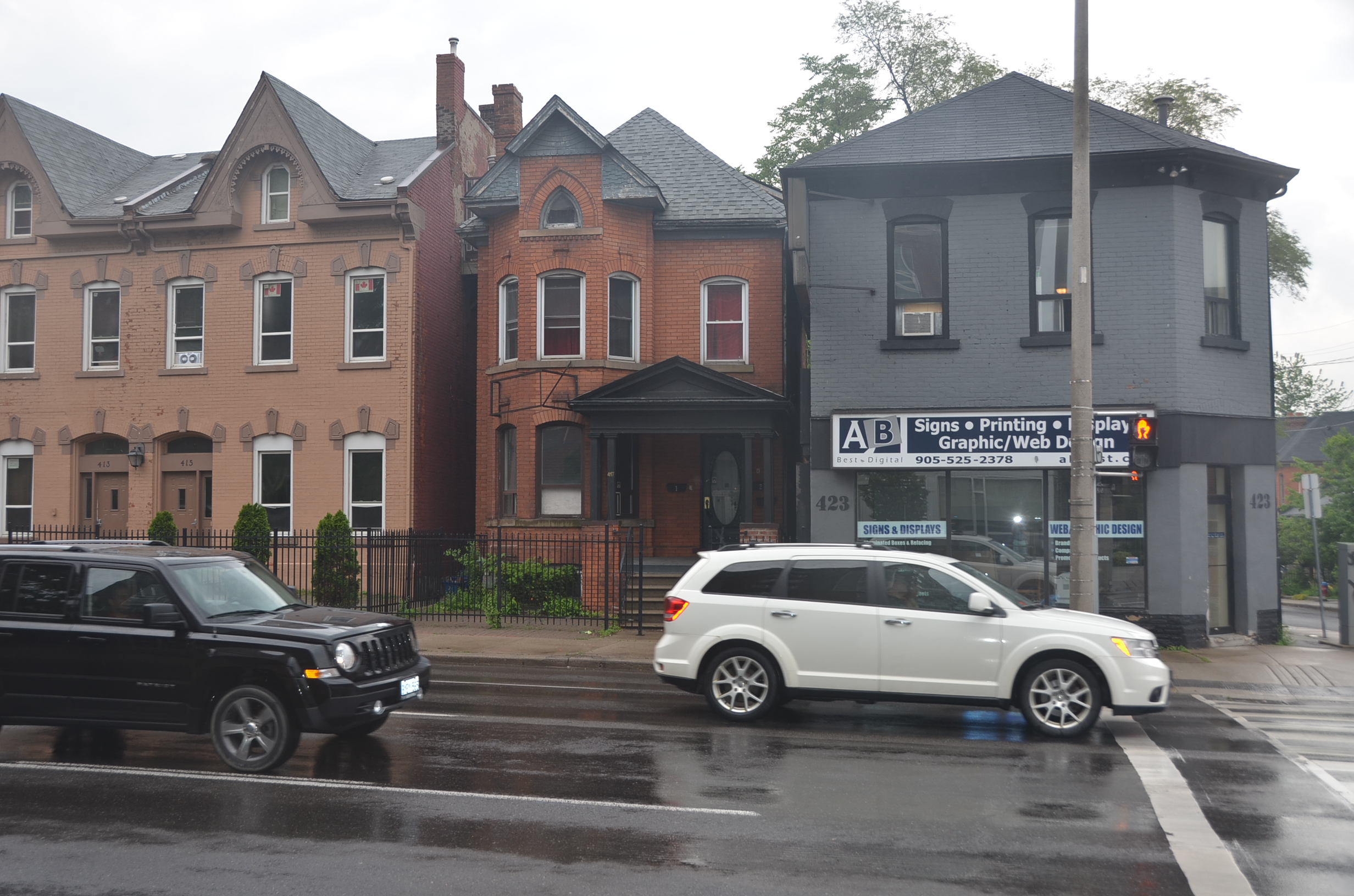 #1-417 King St W, Hamilton