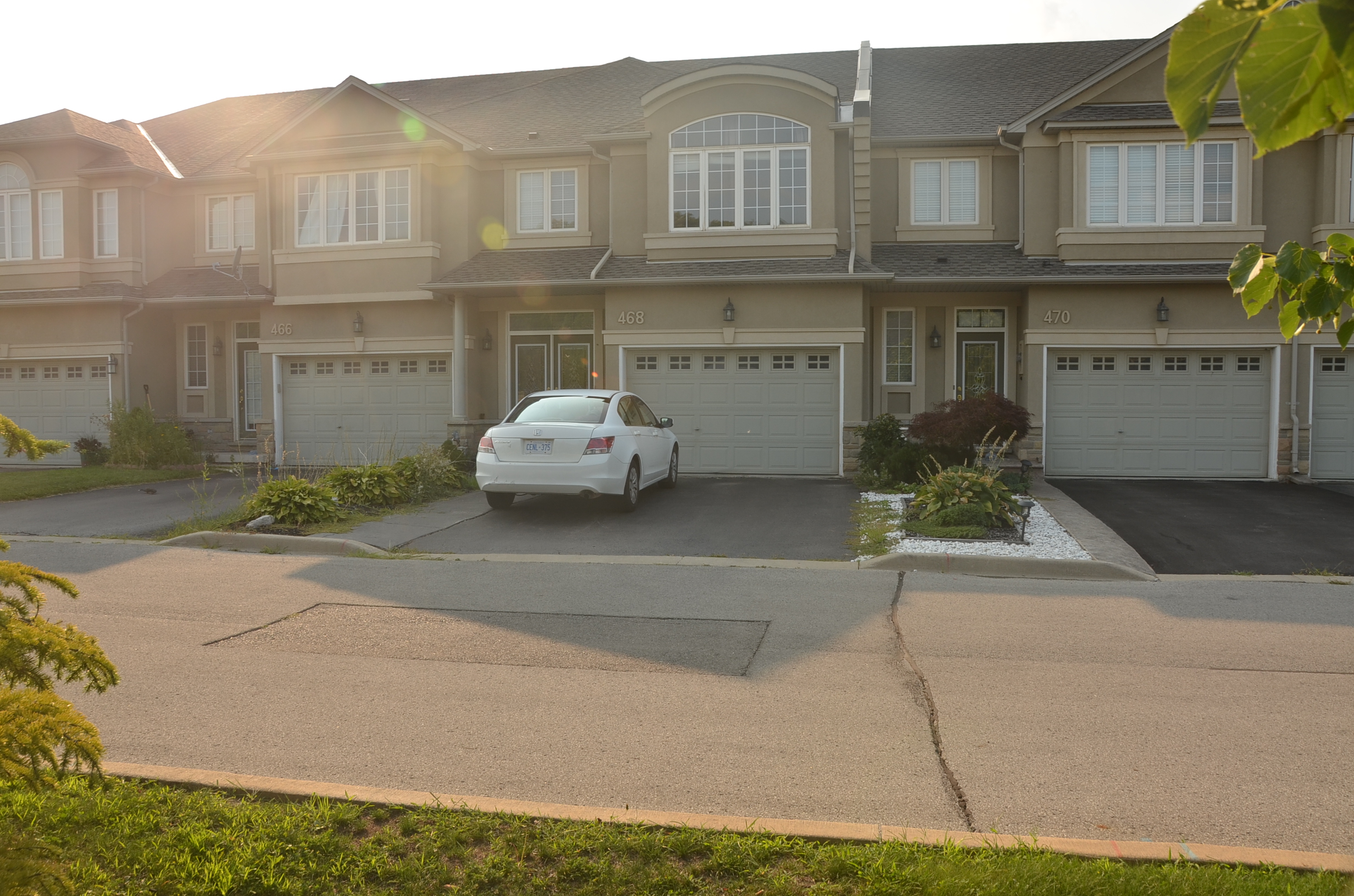 468 Stonehenge Dr, Ancaster