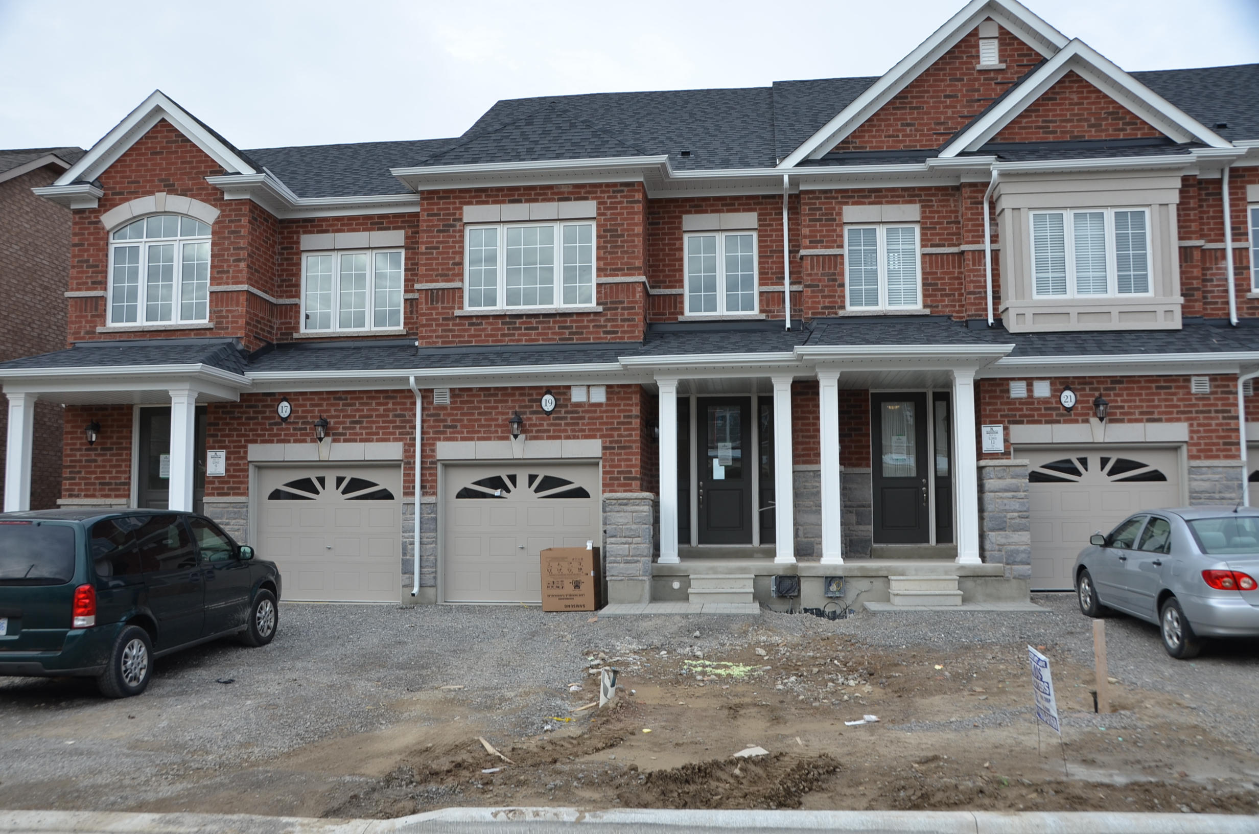19 Bayonne Dr, Stoney Creek