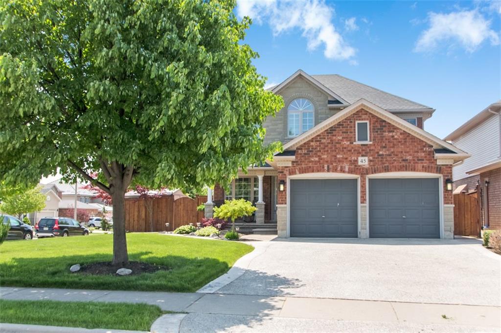 45 Grassyplain Dr $759,900