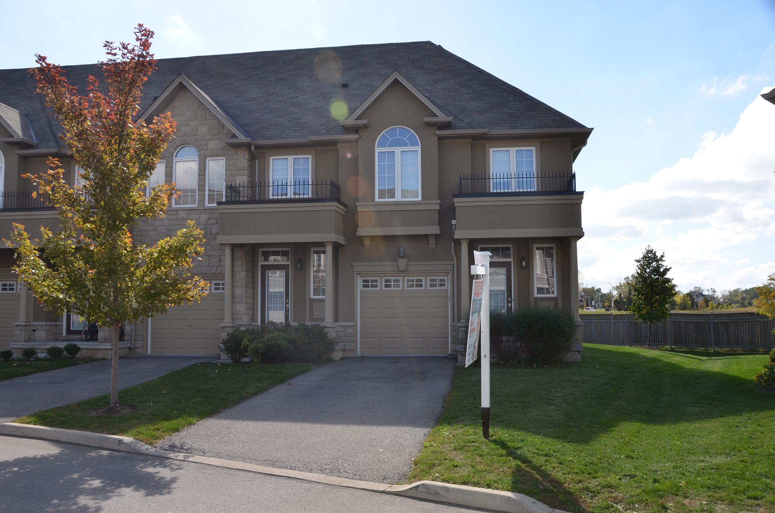 #6-370 Stonehenge Dr, Ancaster