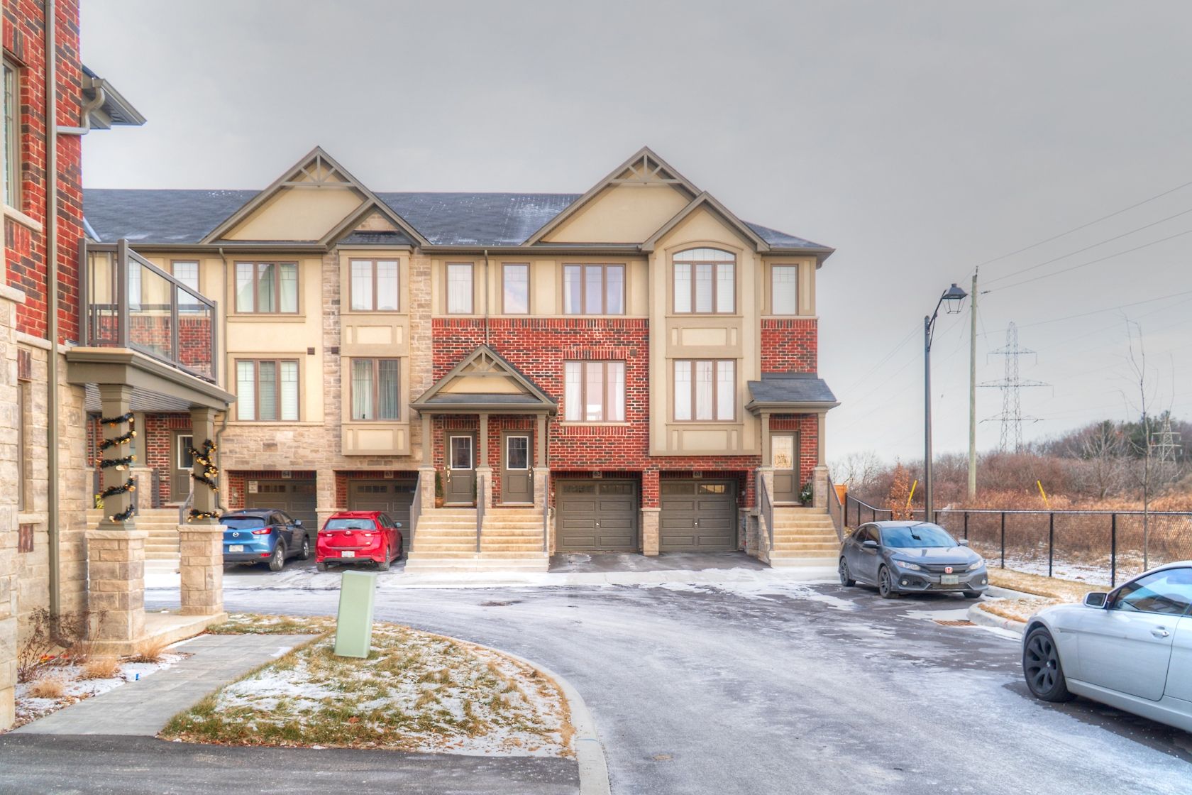 #62-1169 Garner Rd E $469,900