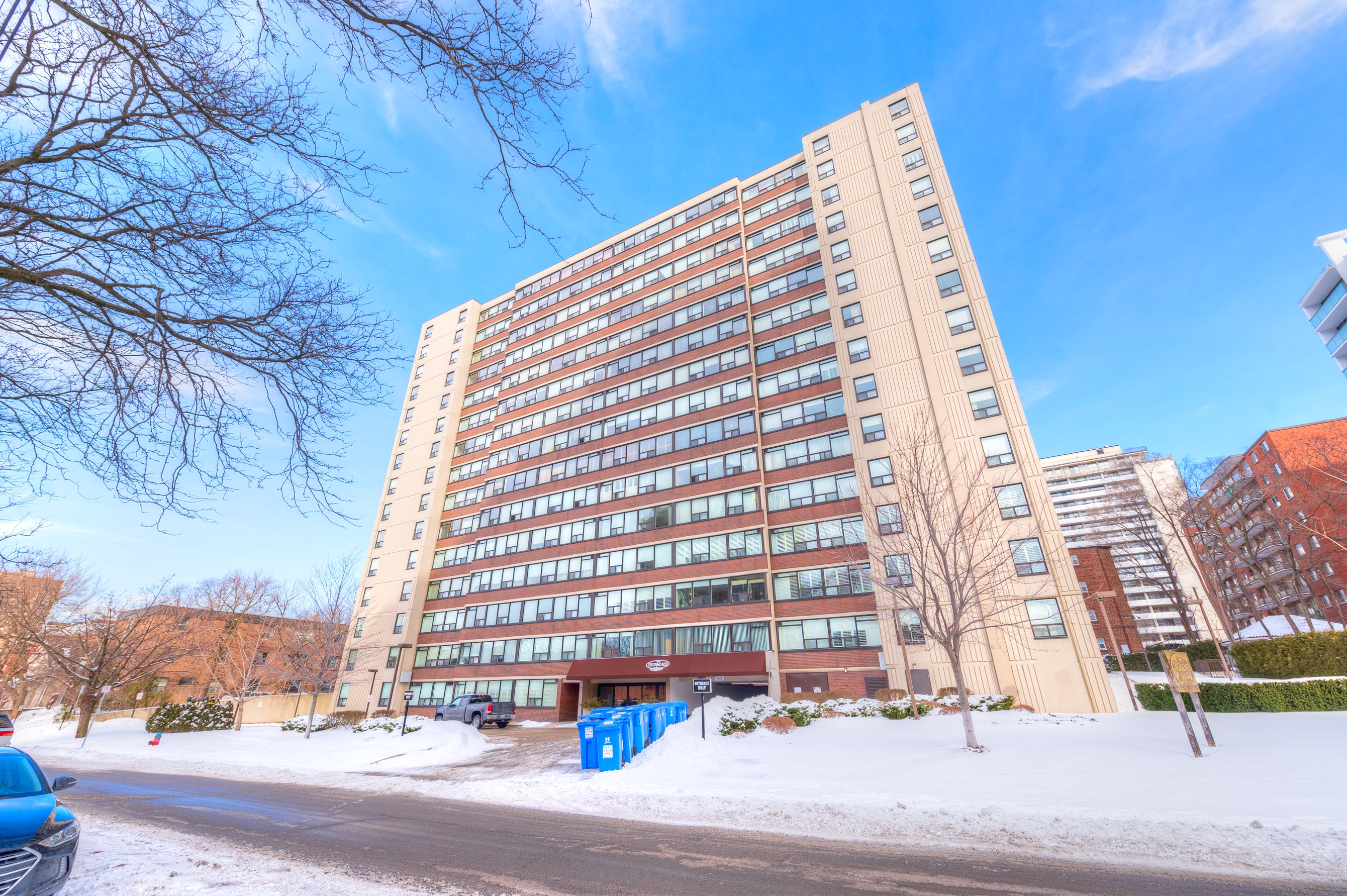 #1501-120 Duke St $269,900