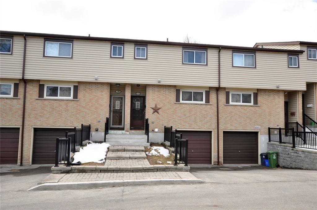 #25A-1550 Garth St $299,900