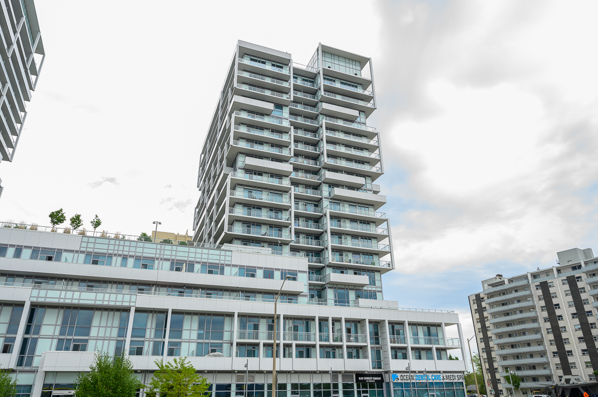 #404-55 Speers Rd $549,900