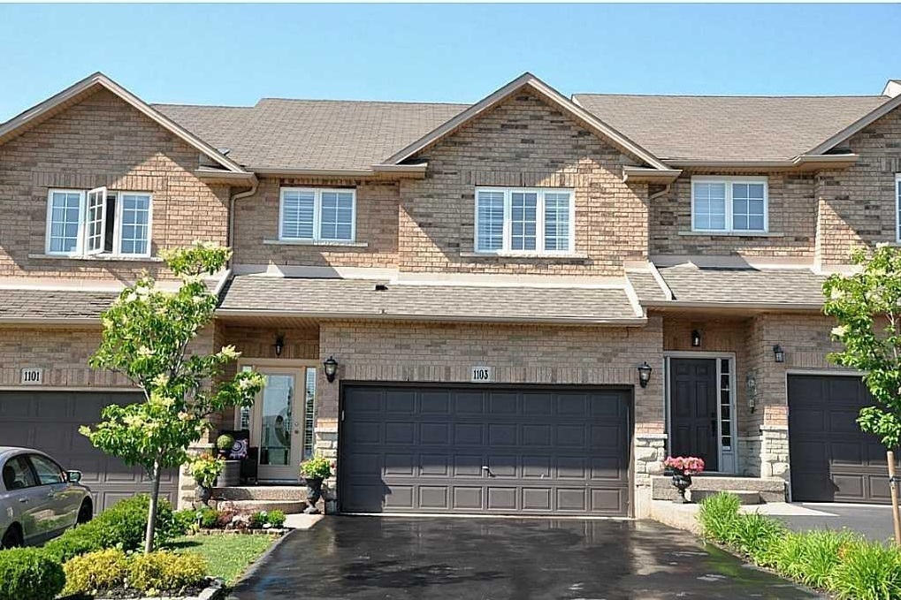 1103 Harrogate Dr, Ancaster