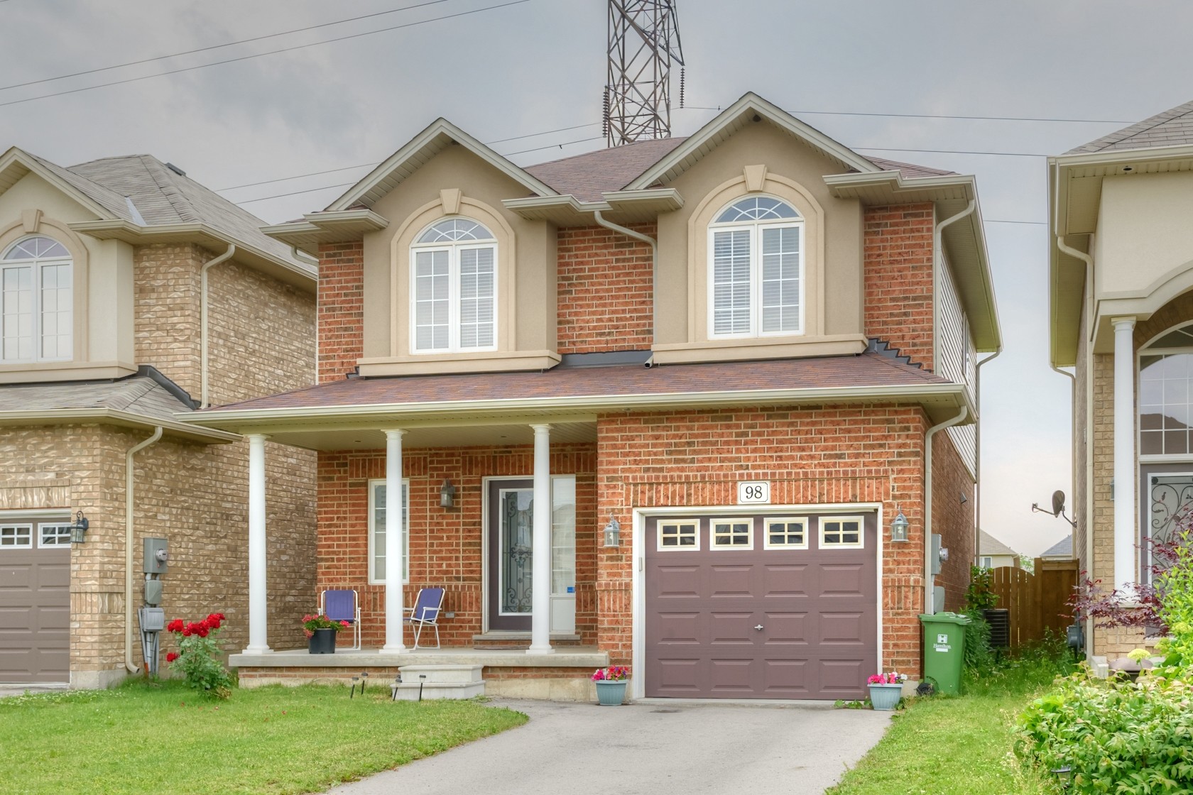 98 Irwin Ave, Ancaster