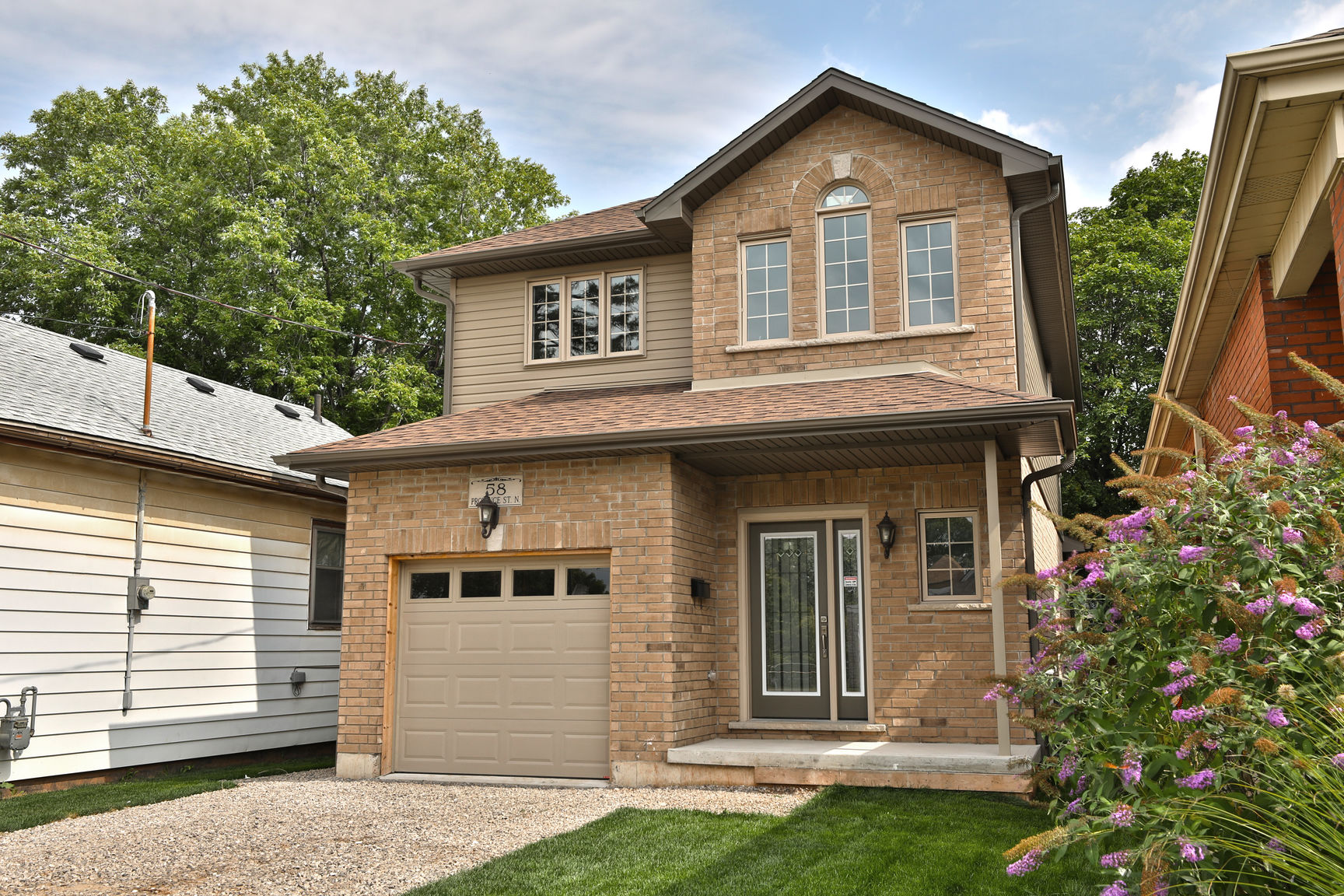 58 Province St N $669,900