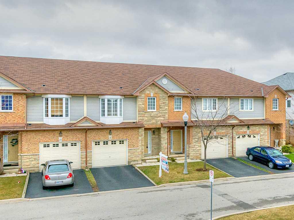 #9-60 Cloverleaf Dr, Ancaster