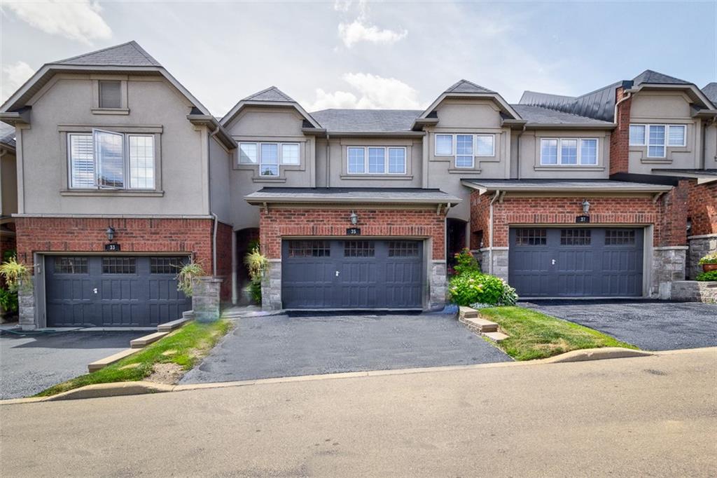 35 Oakhaven Pl $619,444